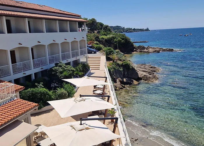 Hotell U Paradisu