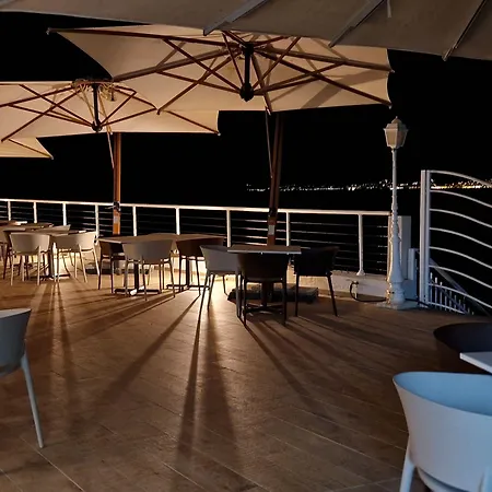 U Paradisu Hotel 3*