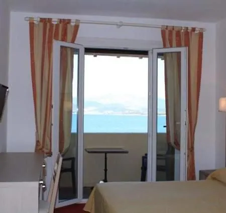 U Paradisu 3* Porticcio (Corsica)